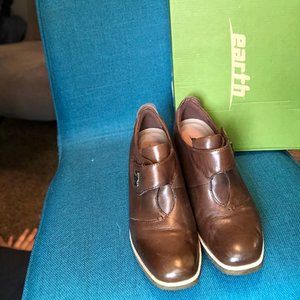 EARTH Zanza Bark Soft Leather Wedges